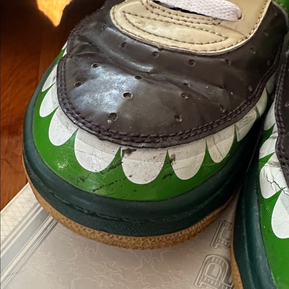 Vintage BAPE Green Sneakers - Picture 7 of 11